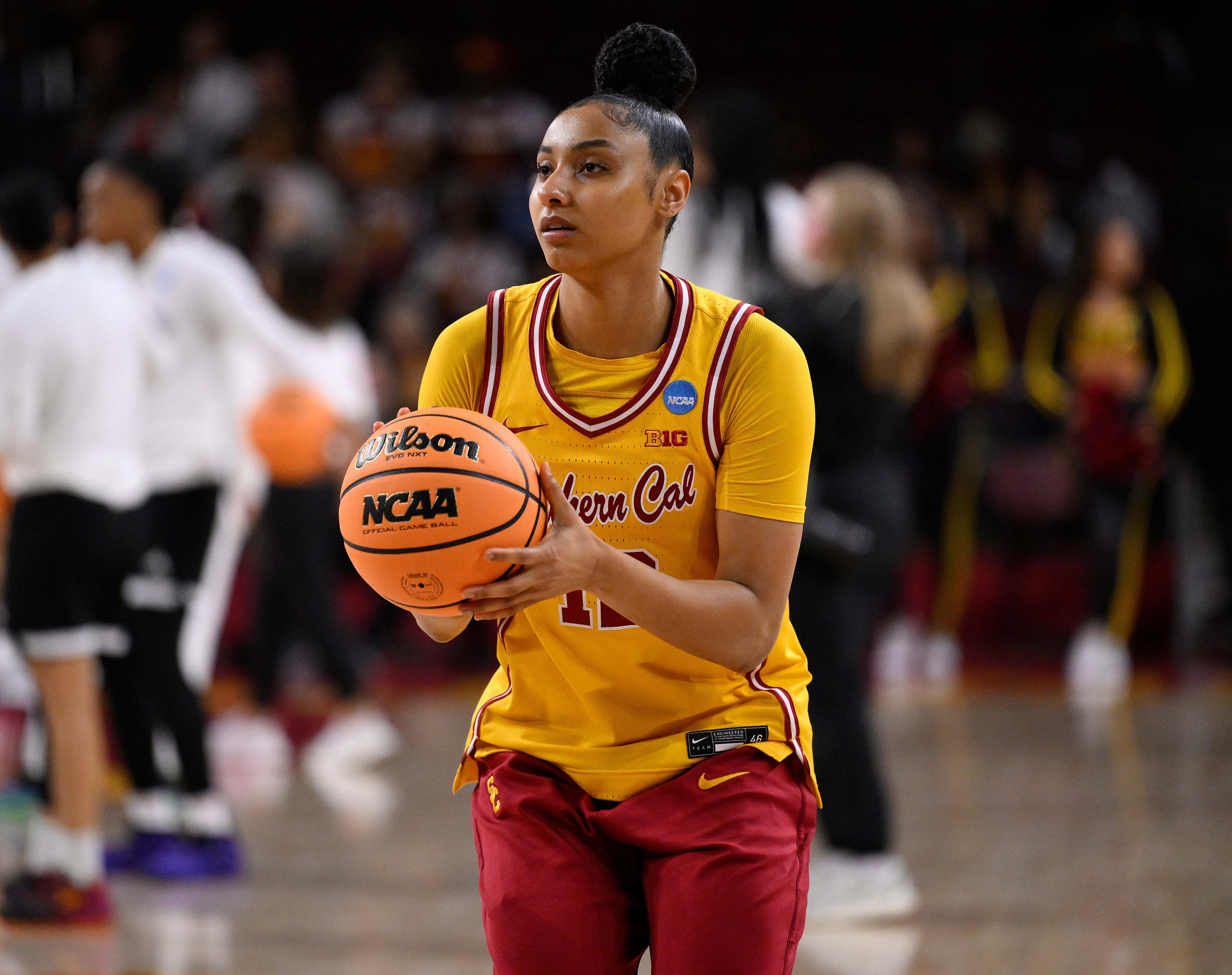 If USC's JuJu Watkins can return for much of the 2025-26 season, USC will also feature in the league's top backcourts. (Photo Credit: IMAGN)